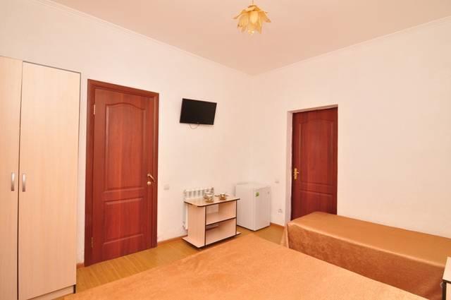 U Ruslana Guest House Гагра Екстер'єр фото