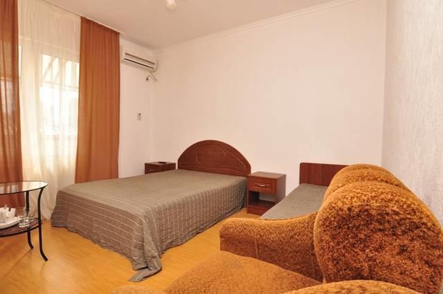 U Ruslana Guest House Гагра Екстер'єр фото