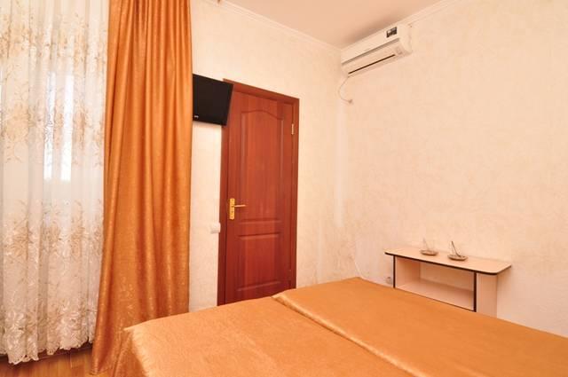 U Ruslana Guest House Гагра Екстер'єр фото