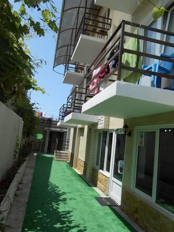 U Ruslana Guest House Гагра Екстер'єр фото