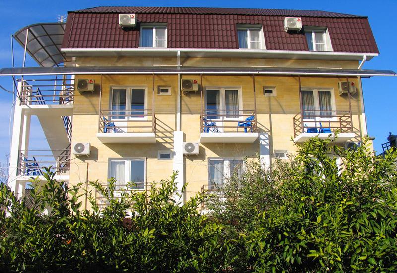 U Ruslana Guest House Гагра Екстер'єр фото